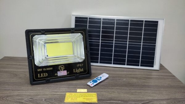 Đèn pha năng lượng mặt trời 300W (TDL-FNLCO300) Thành Đạt Led