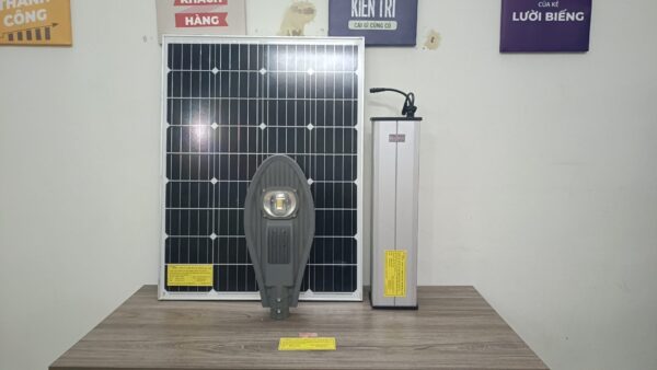 Đèn đường năng lượng mặt trời dự án 60w 80w 24ah 30ah 42ah 54ah 60ah 80ah Thành Đạt Led