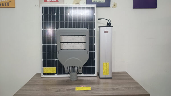 Đèn đường năng lượng mặt trời dự án 60w 80w 24ah 30ah 42ah 54ah 60ah 80ah Thành Đạt Led