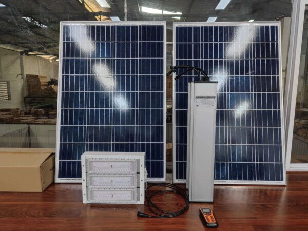Đèn pha năng lượng mặt trời dự án 80w 100w 60ah 72ah 84ah 96ah 102ah Thành Đạt Led